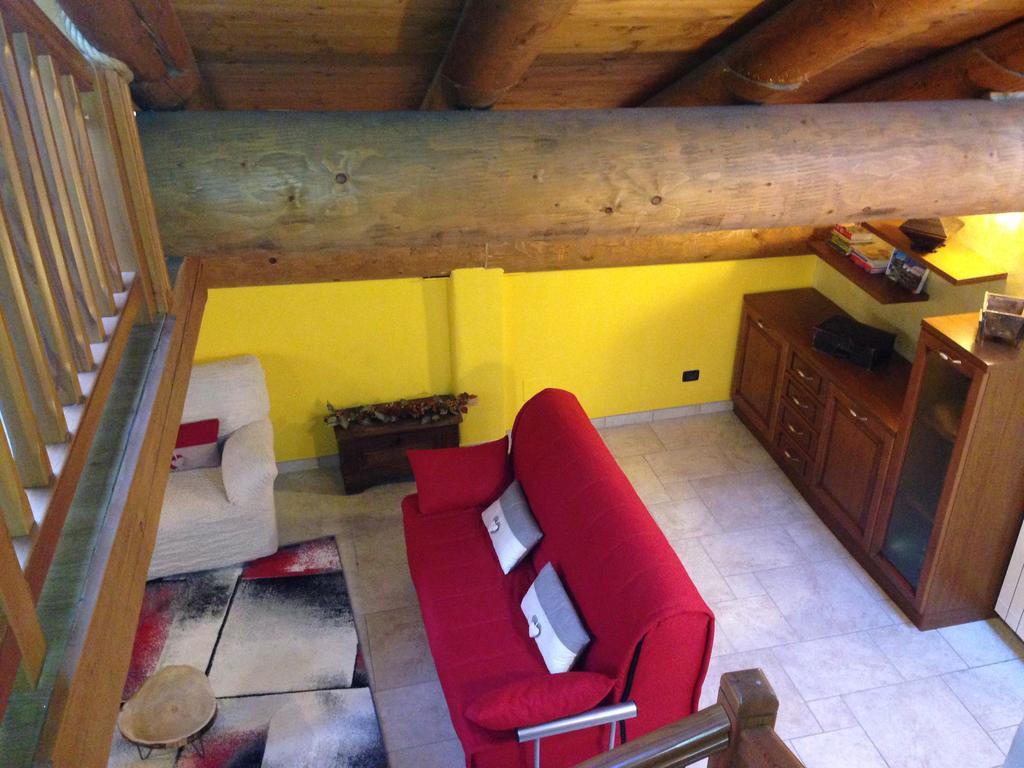 Maison Des Challant Challand Saint Victor Buitenkant foto